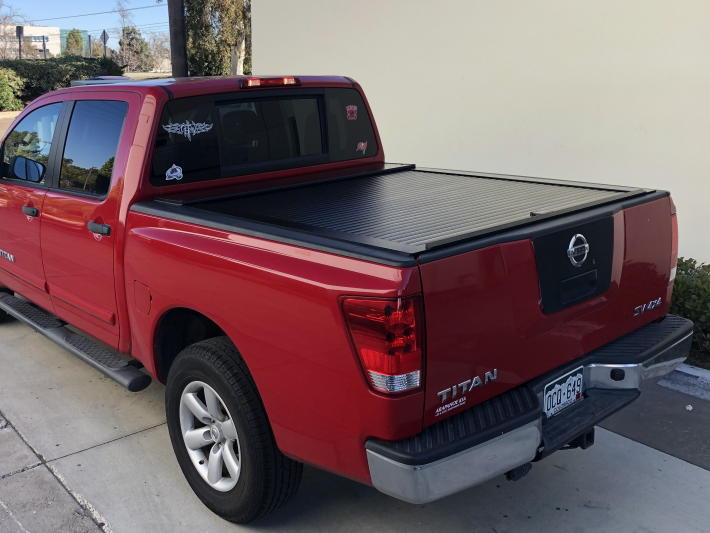 Truck Covers USA American Roll Cover Retractable Tonneau Cover - Canister & Slats Detail