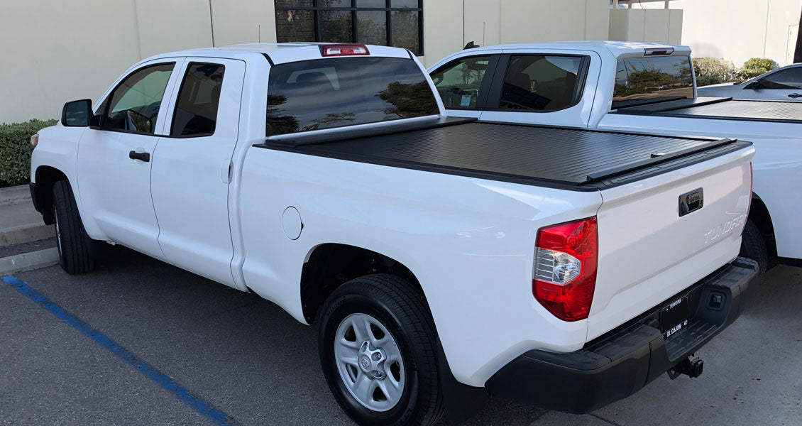 Truck Covers USA American Roll Cover Retractable Tonneau Cover - Toyota Tundra