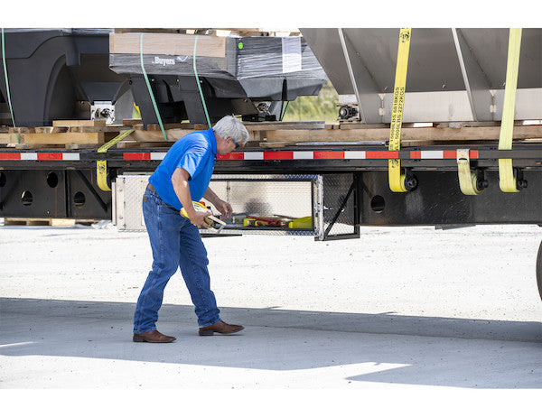 18x18x18 Inch Diamond Tread Aluminum Underbody Truck Box - Single Barn Door, Compression Latch