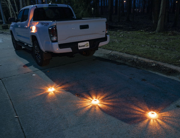 4 Inch Round Rechargeable Strobe/Flare Kit with 4 Flares And Charging Case