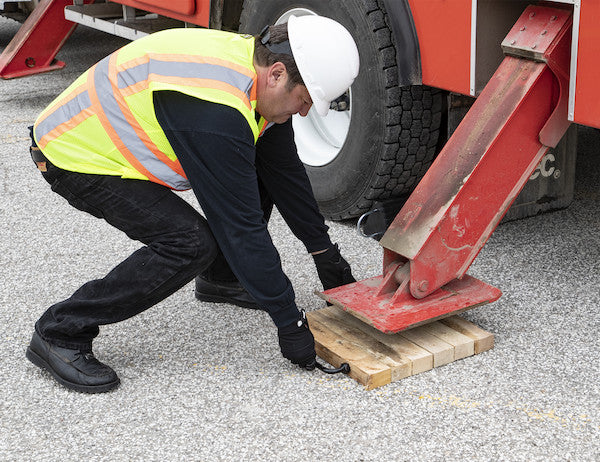 Hardwood Outrigger Pad 18 x 18 x 2 Inch