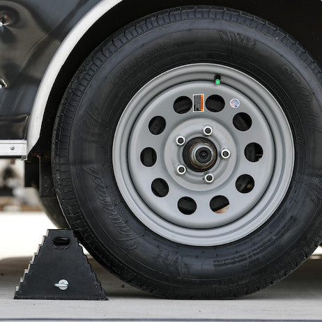 Heavy Duty Rubber Wheel Chock with Chain Eye 10x8x6 Inch