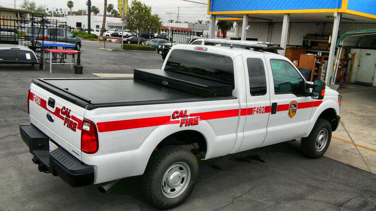 Truck Covers USA Retractable Tonneau Cover & Toolbox - Ford Super Duty