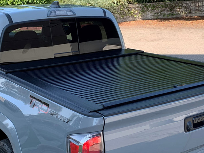 Truck Covers USA Retractable Tonneau Cover - Toyota Tacoma