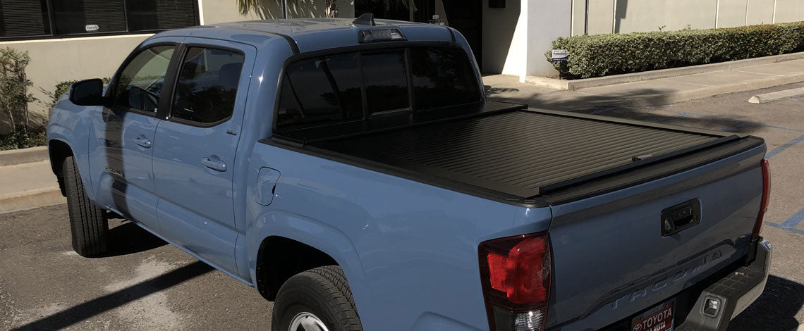 Truck Covers USA American Roll Cover Retractable Tonneau Cover - Toyota Tacoma